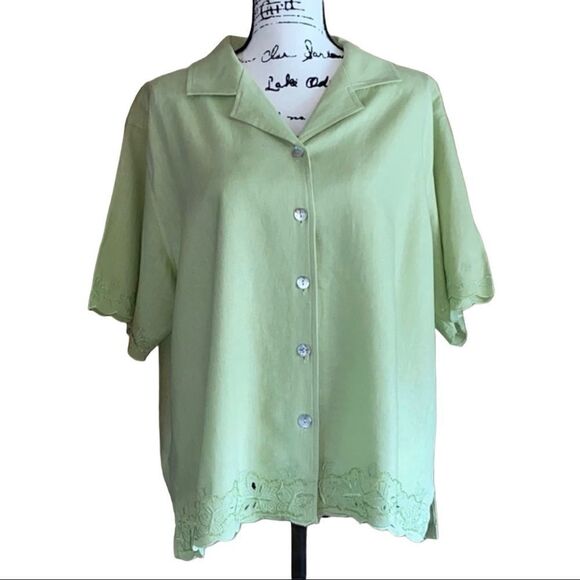 Dress Barn Short Sleeve Embroidered Beaded Blouse - Picture 1 of 7